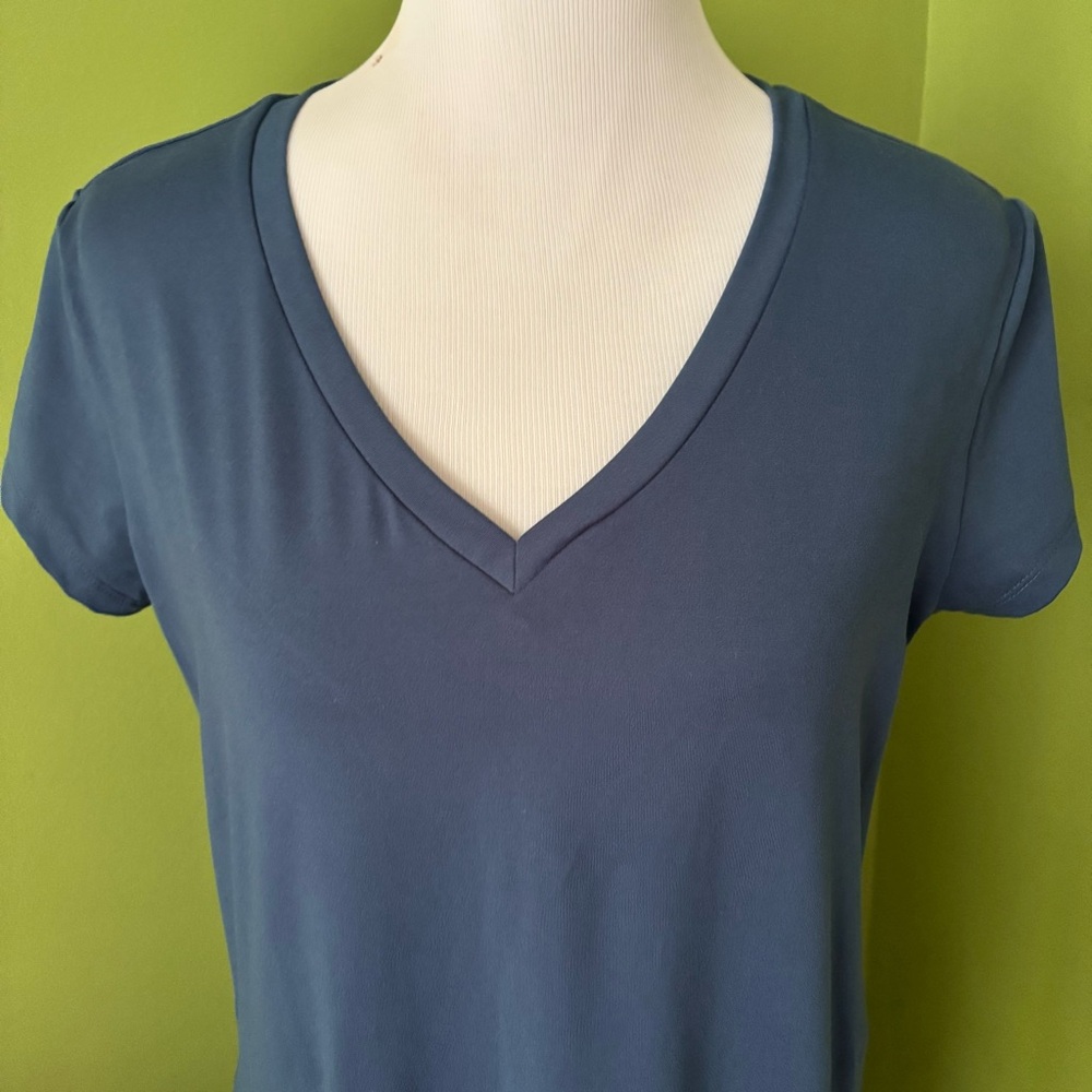 Eddie Bauer Blue V-Neck Short Sleeve T-shirt Dress - Picture 2 of 6